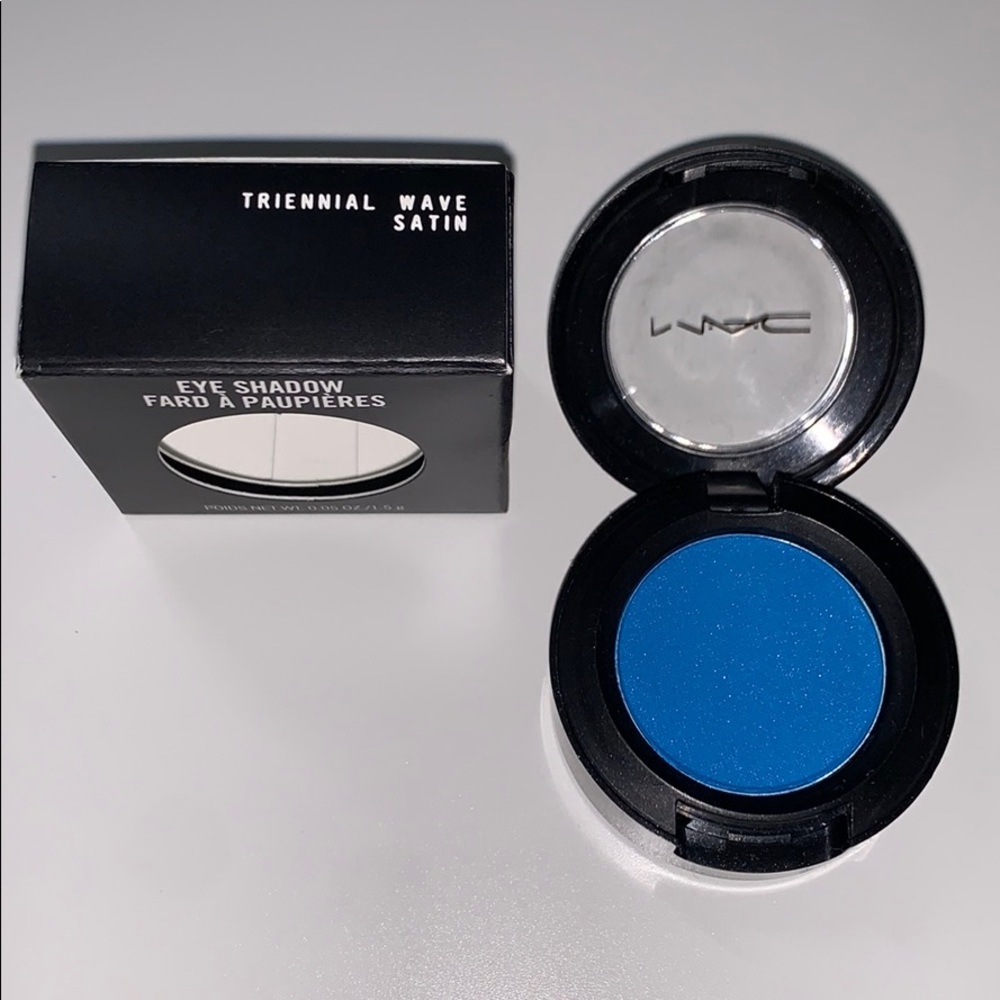 NIB MAC Cosmetics Triennial Wave matte eyeshadow